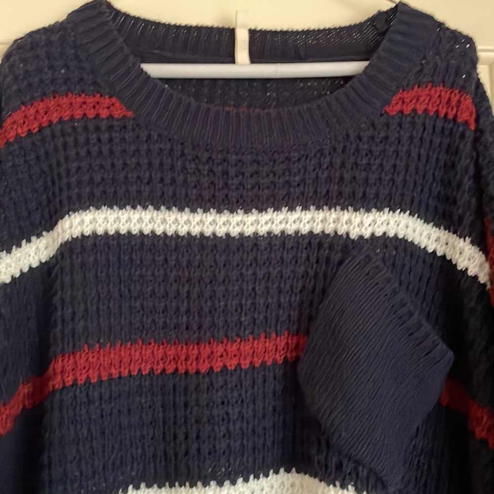 POL Sweater - Picture 2 of 3